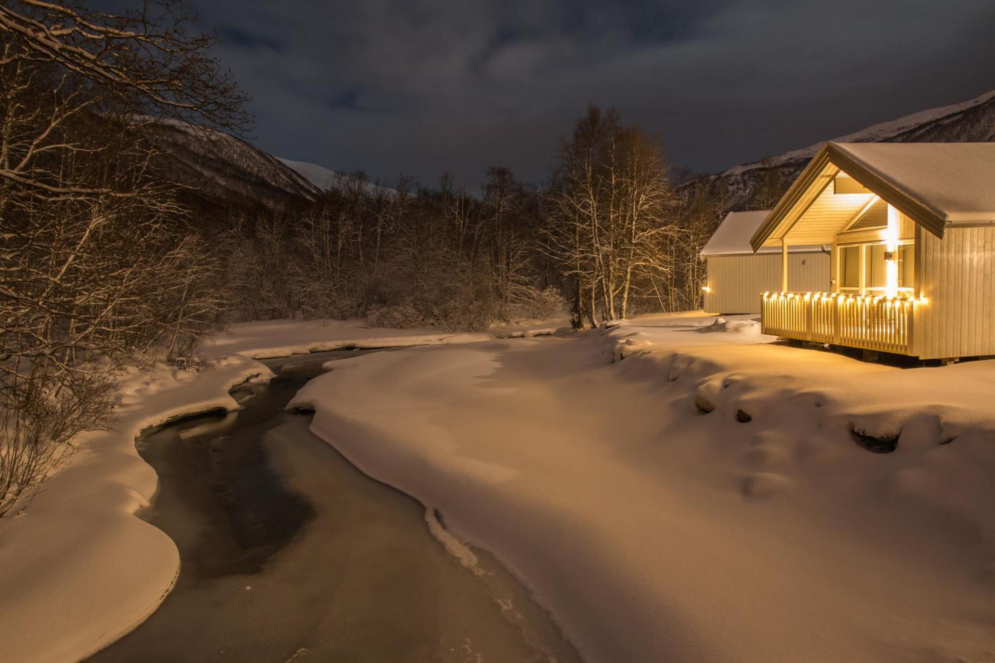 Tromso Lodge & Camping Exterior photo